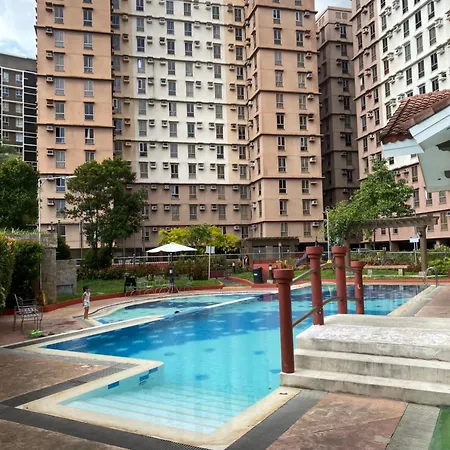 Cozy Studio Unit 10Mins From Airport 20Mins From Us Embassy Across Sm Sucat