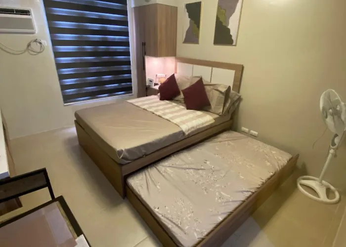 Aparthotel Cozy Unit 10mins From Airport 20mins From Us Embassy Across Sm Sucat 4*